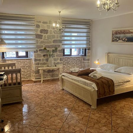 Apartments Kotor Old Town Екстер'єр фото