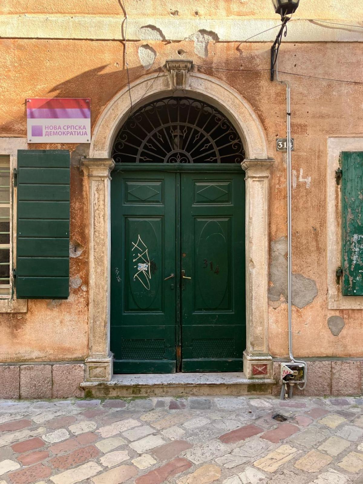 Apartments Kotor Old Town Екстер'єр фото