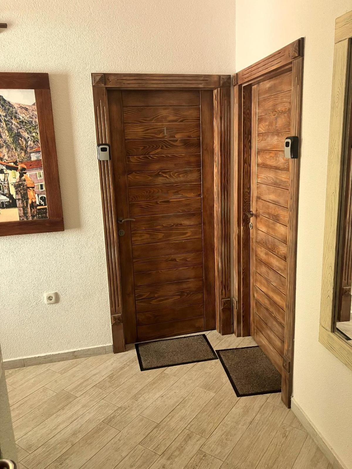 Apartments Kotor Old Town Екстер'єр фото