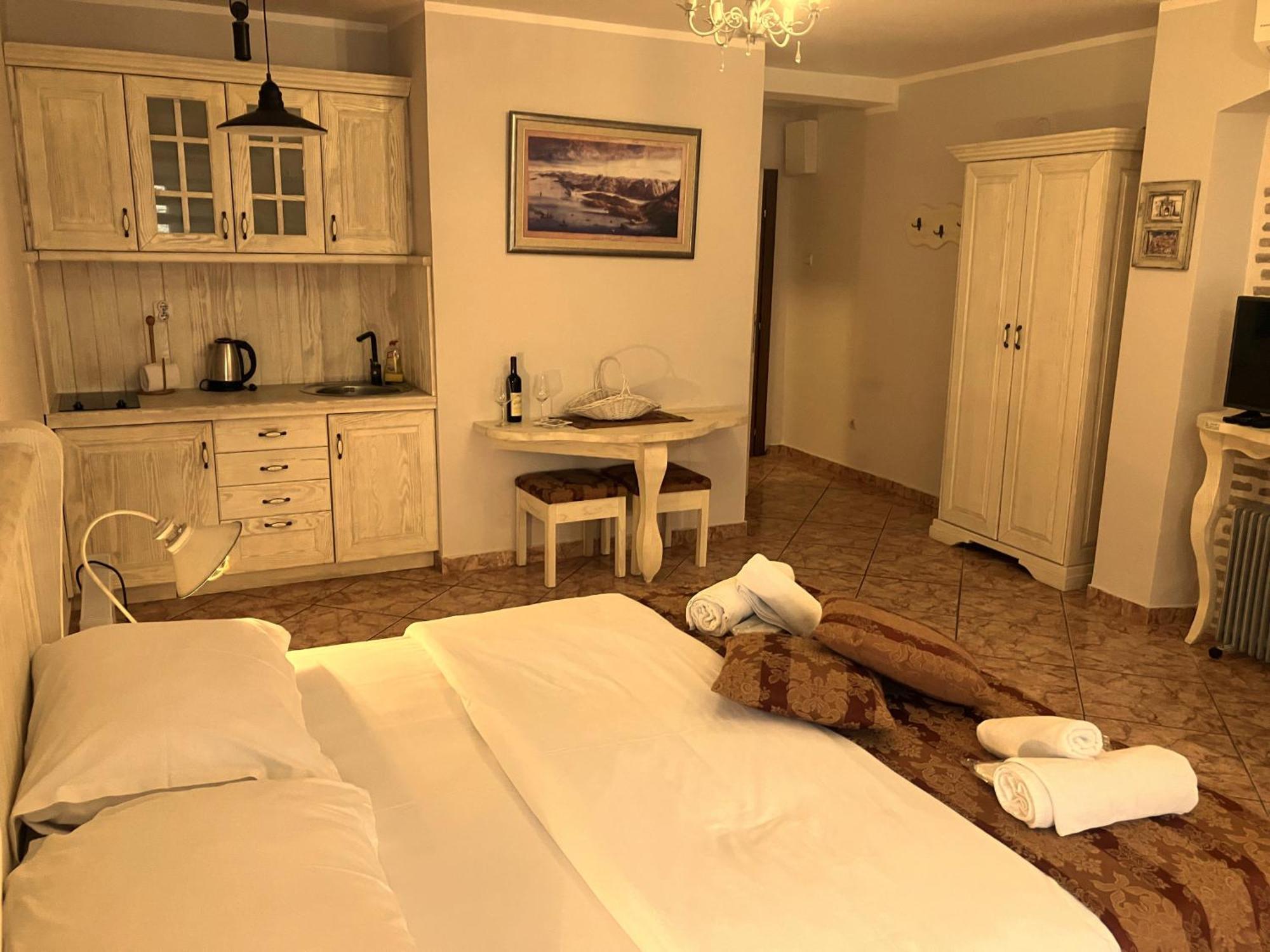Apartments Kotor Old Town Екстер'єр фото