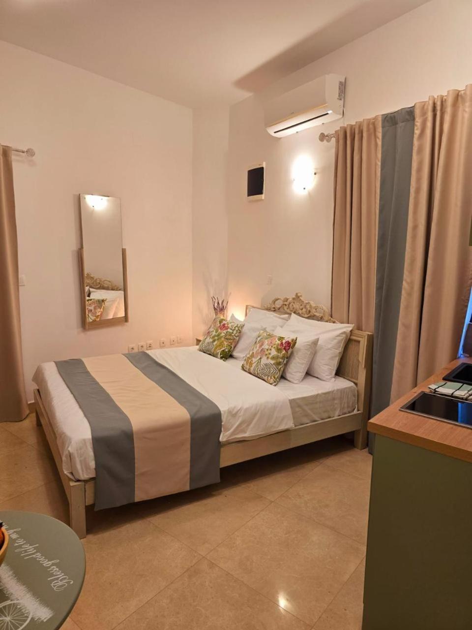 Apartments Kotor Old Town Екстер'єр фото