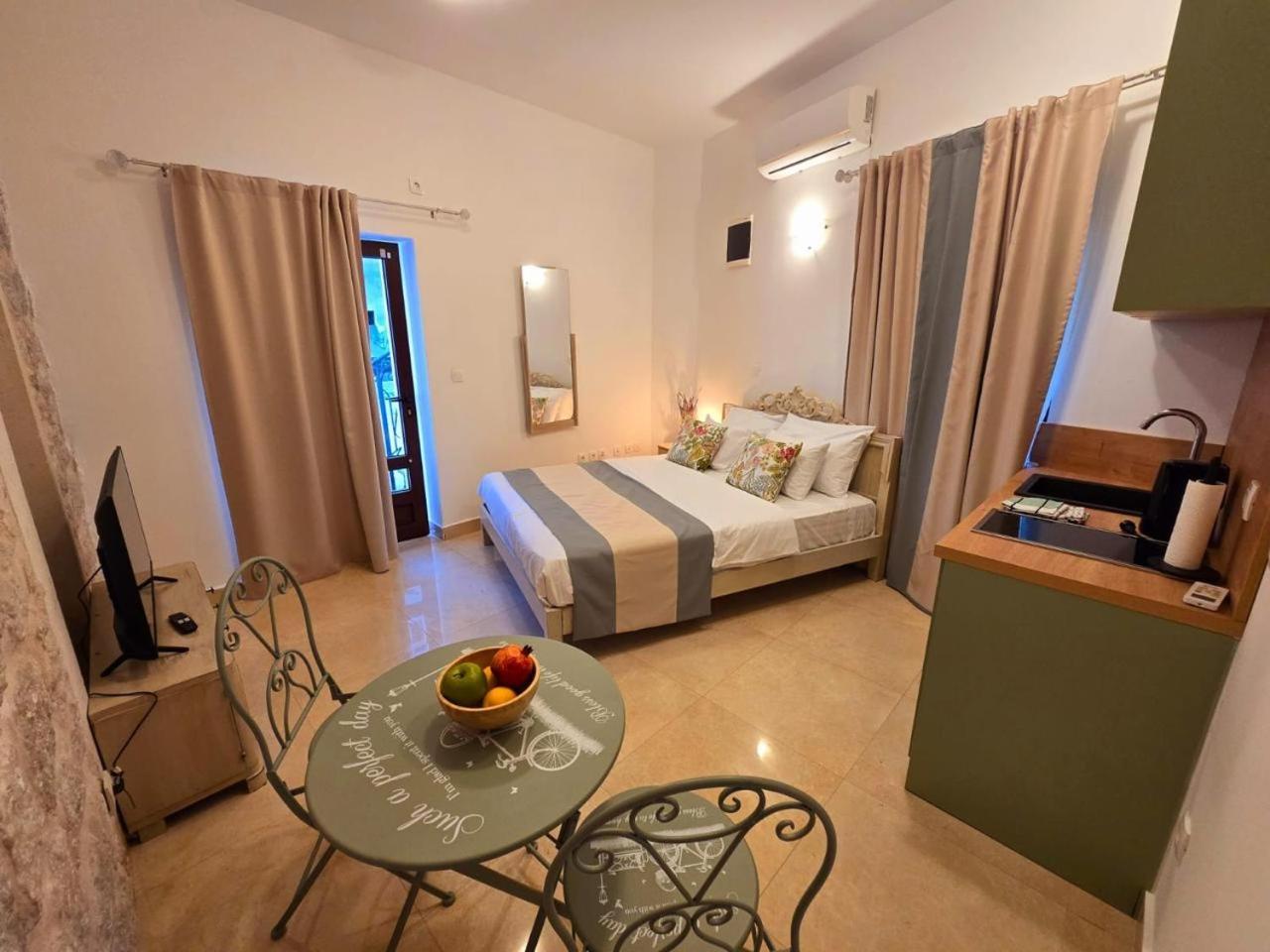 Apartments Kotor Old Town Екстер'єр фото
