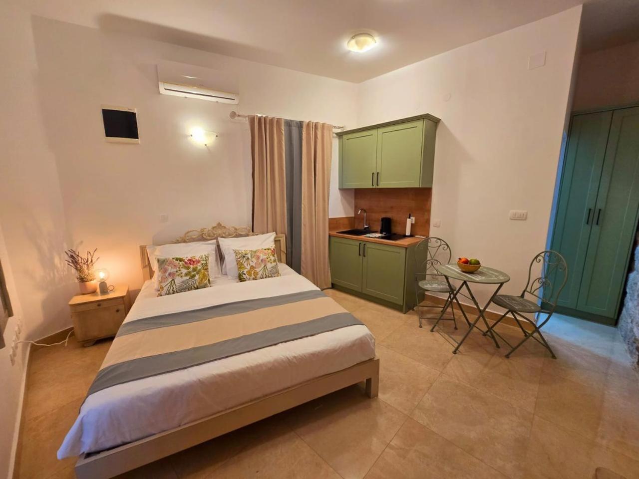 Apartments Kotor Old Town Екстер'єр фото