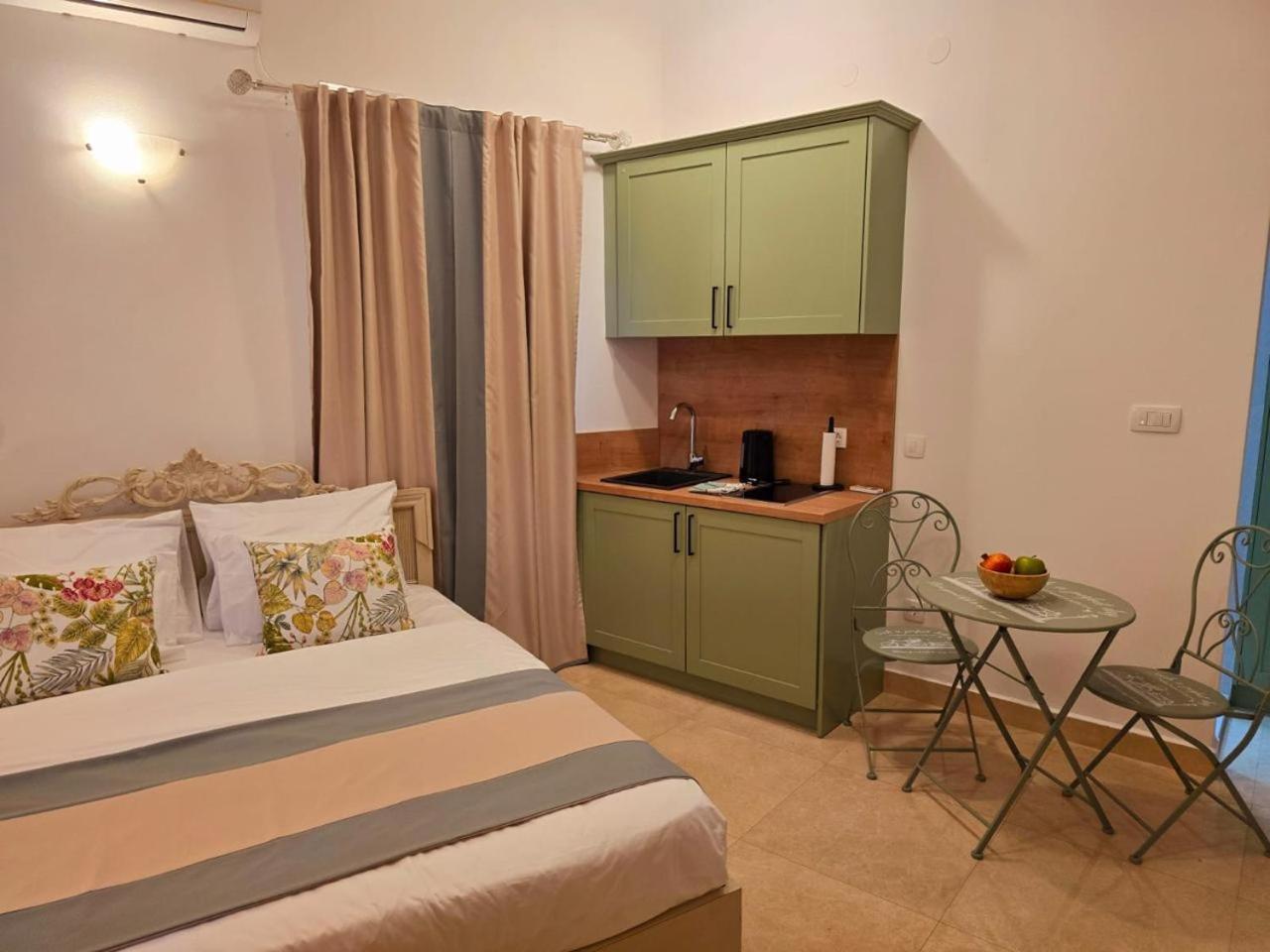 Apartments Kotor Old Town Екстер'єр фото