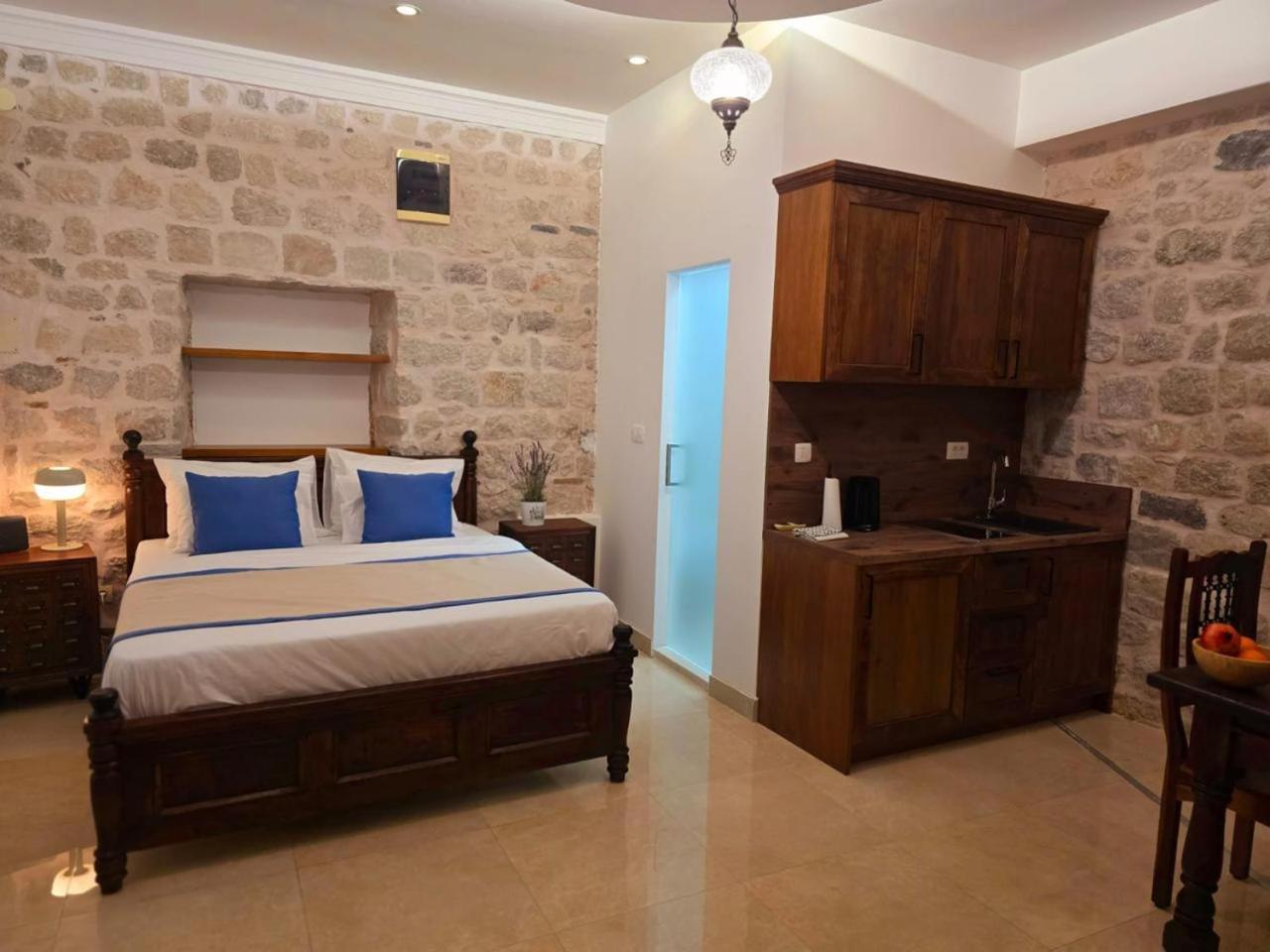 Apartments Kotor Old Town Екстер'єр фото