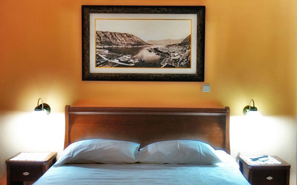Apartments Kotor Old Town Екстер'єр фото